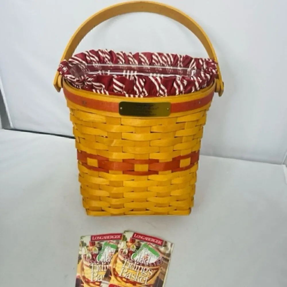 Longaberger 1998 Christmas Collection Glad Tidings Red Basket W/ Liner & Protect